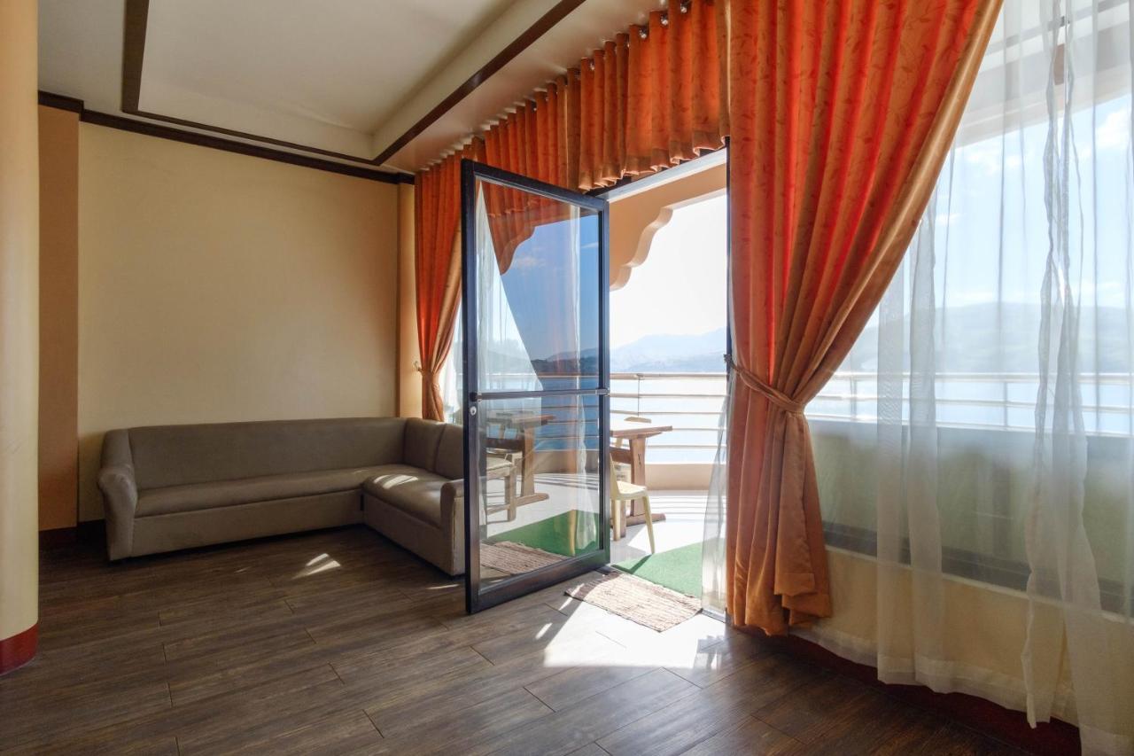 Reddoorz Plus @ Seaborne Hotel Subic Zambales Εξωτερικό φωτογραφία