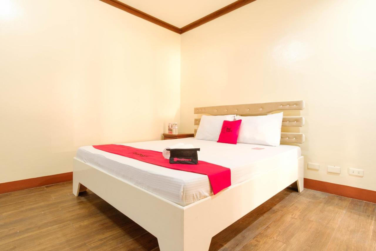 Reddoorz Plus @ Seaborne Hotel Subic Zambales Εξωτερικό φωτογραφία