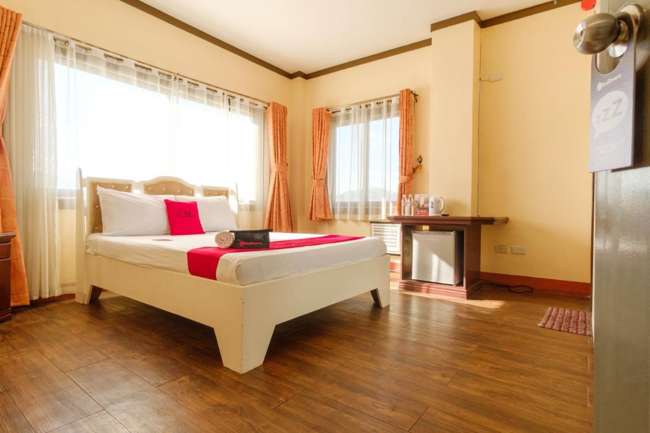 Reddoorz Plus @ Seaborne Hotel Subic Zambales Εξωτερικό φωτογραφία