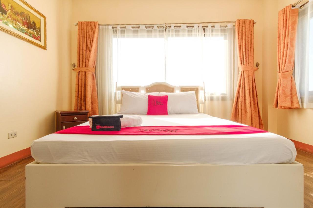 Reddoorz Plus @ Seaborne Hotel Subic Zambales Εξωτερικό φωτογραφία