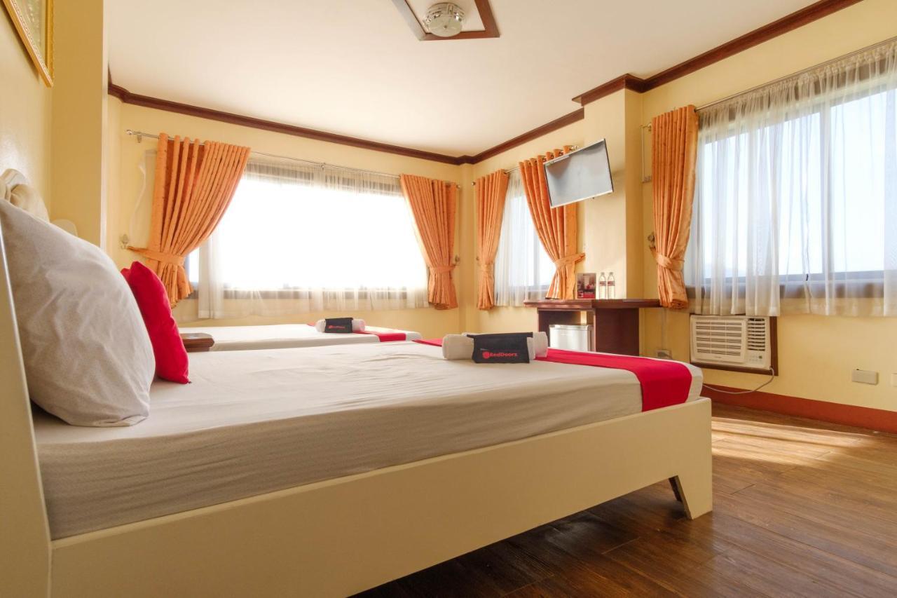 Reddoorz Plus @ Seaborne Hotel Subic Zambales Εξωτερικό φωτογραφία